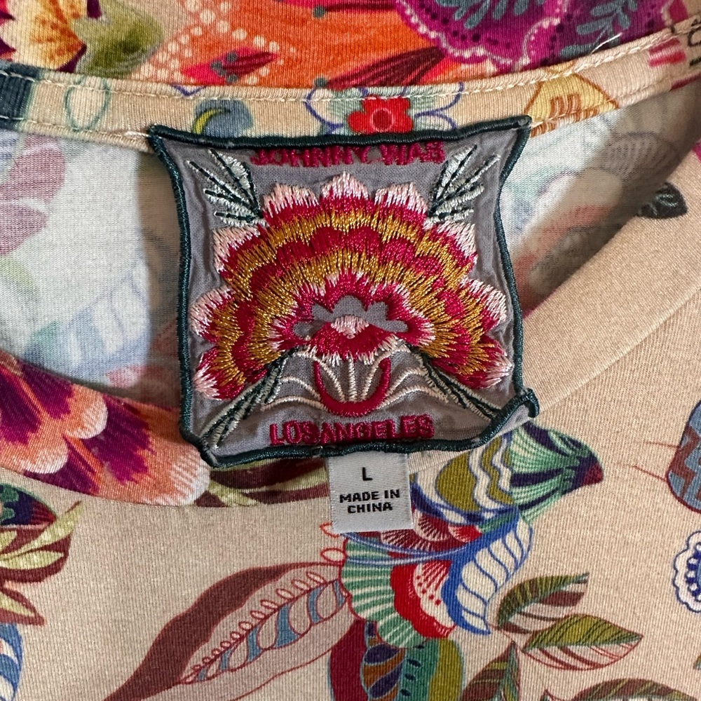 Johnny Was Zaki Patchwork Bamboo Tee Floral Geometric Mixed Print Tan Large - Picture 2 of 7